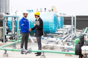 professional-team-asian-business-man-young-ceo-energy-engineer-plan-project-build-solar-panel-building-construction-clean-green-alternative-energy-concept